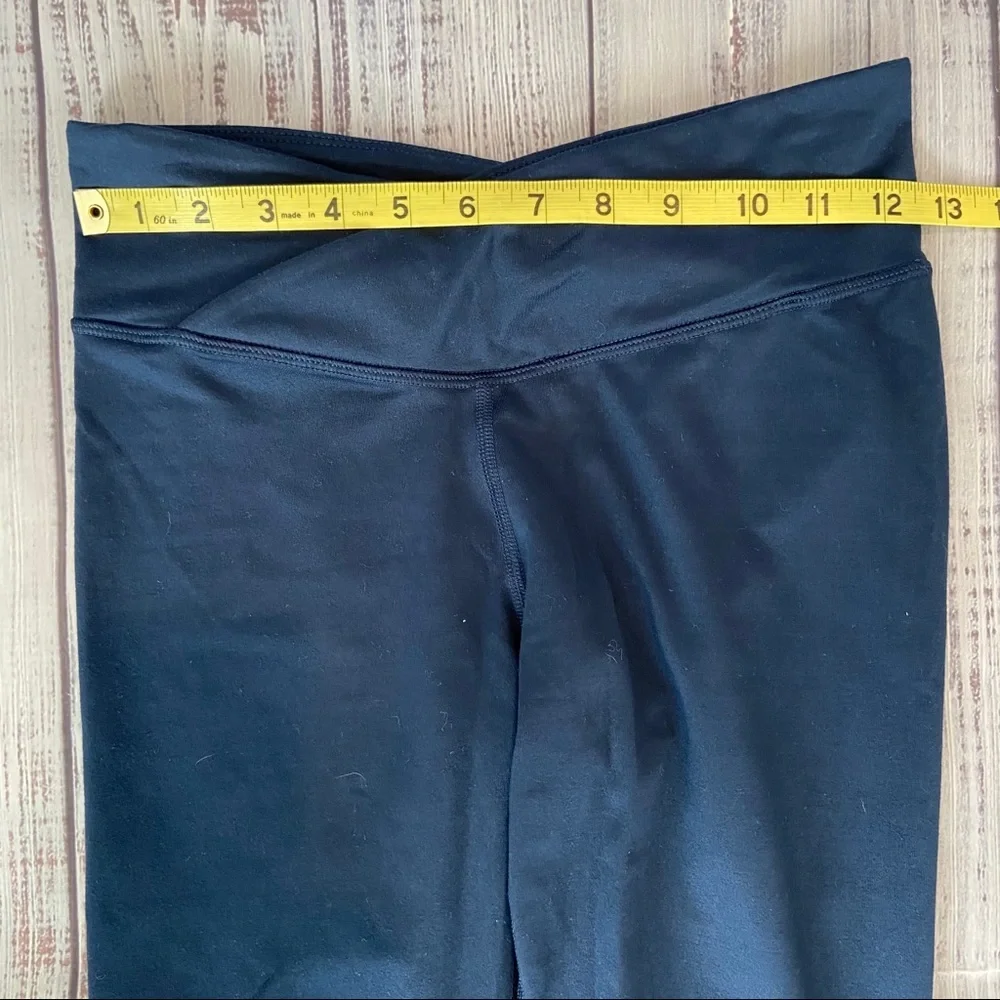 Fabletics Winn ll Powerhold Navy Blue Leggings.  Size XSmall. - Picture 12 of 14
